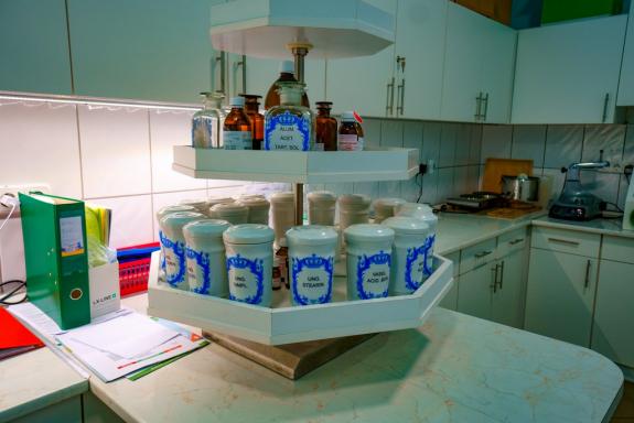 Regina Gyógyszertár - Gyógyszertár