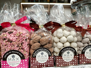 Photo n°40 de Les Gens Heureux - Restaurant Café Boutique et Epicerie fine à Renaison (Bar à vin)