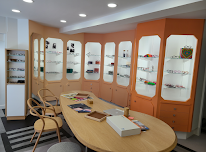 LES LUNETTES DANS L'VENT à La Roche-Bernard