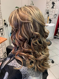 Photo n°7 de Carole Coiffure à Figeac (Salon de coiffure)