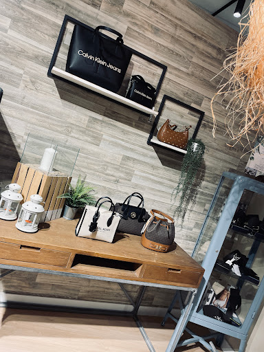 STORE PREMIUM OUTLET - Thumbnail