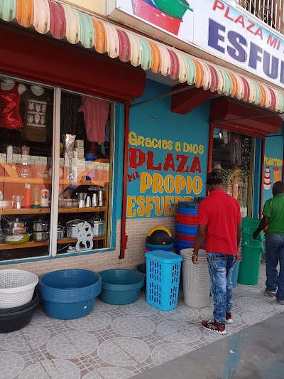 Photos of Comercial La Gran Parada