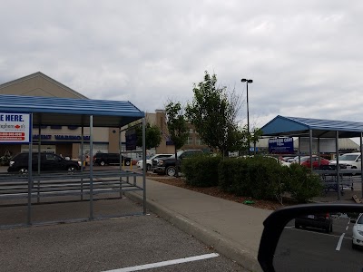 Photos of Lowe's Home Improvement