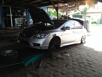 Photos of Bengkel Mobil Sempati Makmur