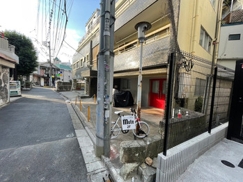 会話のいらない美容室mute原宿店