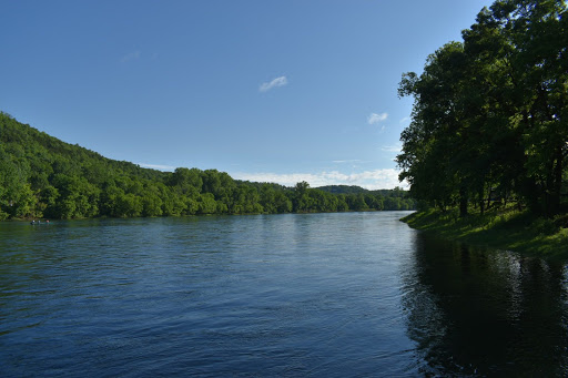 Bull Shoals-White River Trout Dock - Thumbnail