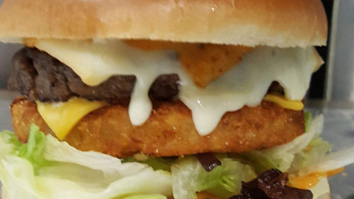 Photo 1 - Burger Gourmet