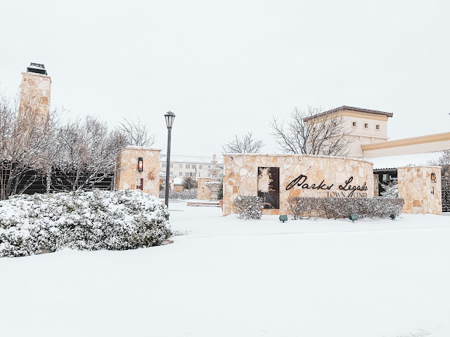 Parks Legado Town Center by null