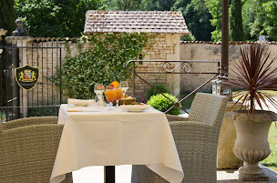 Photo n°2 de Le Logis Restaurant - Younan Collection à Saint-Maixent-l'École (Restaurant français)