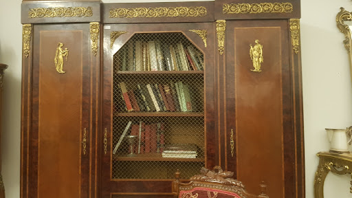 RM Antichità s.r.l. Gallery - Italy