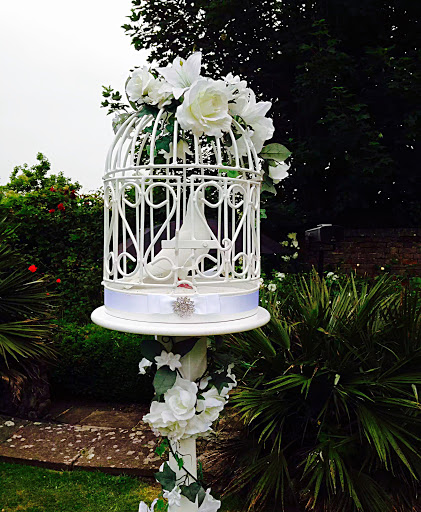 White Doves Essex by True Dove Ways for Weddings and Funerals - Thumbnail