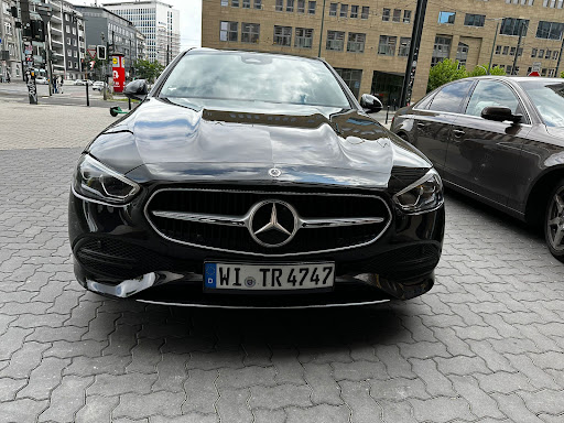 Enterprise Autovermietung und Transporter - Düsseldorf Bahnhof