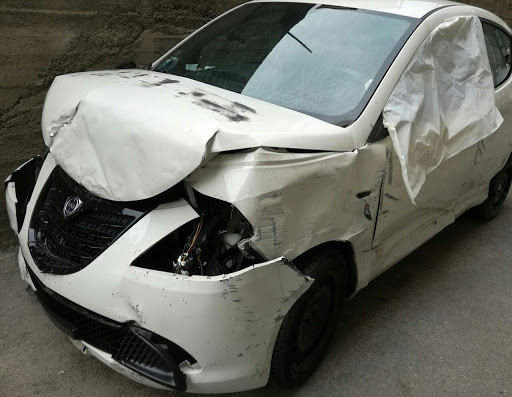 Compro auto sinistrate - Visual
