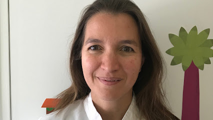 Dr Caroline LUC