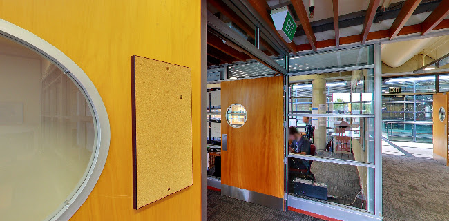 Reviews of School of Mathematics and Statistics, Erskine, University of Canterbury in Christchurch - University