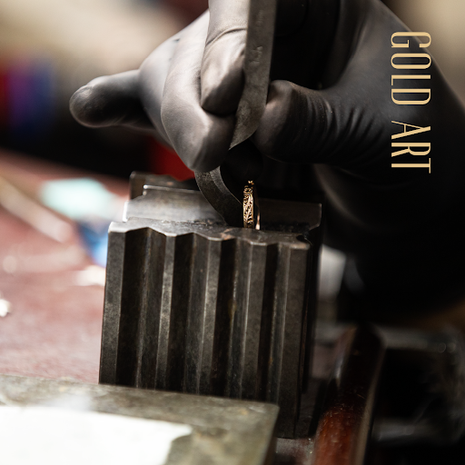 Chris Winspear - Thumbnail