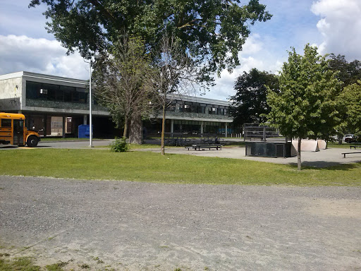 École Saint-Maxime - Visual