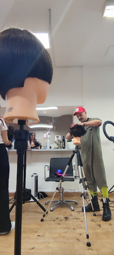 LaParisel Hair Academy - Thumbnail