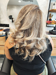 Photo n°17 de Valérie Coiffure à Domicile à Grabels (Salon de coiffure)