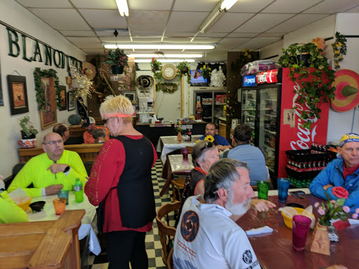 Blanquita's - Visual