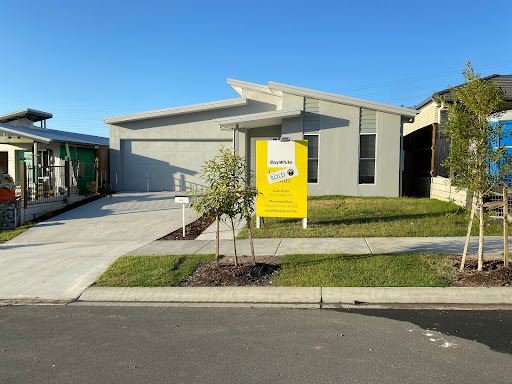 Alan Kuss | Harcourts Refined Gallery - Australia