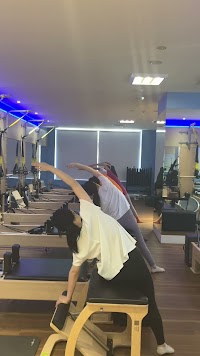 CLUB PILATES 浅草吾妻橋店 マシンピラティススタジオ