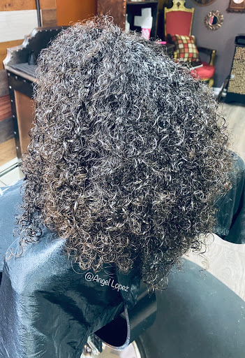 Luci & Co Hair Studio - Thumbnail