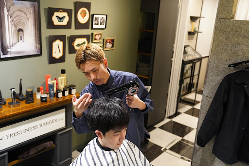 メンズヘアサロンFRESHNESS BARBER shop