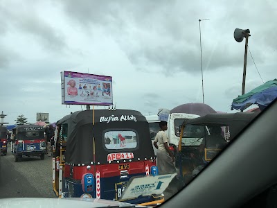 Photos of Tombia Roundabout Bus Stop