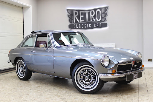 Retro Classic Car Gallery - United Kingdom