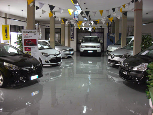 Toniorrù Auto - Centro Sardegna 4X4, Rivenditore e Officina Autorizzata Renault - Thumbnail