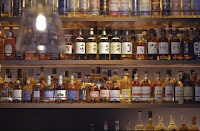 SOUNDSCAPE listening rock bar