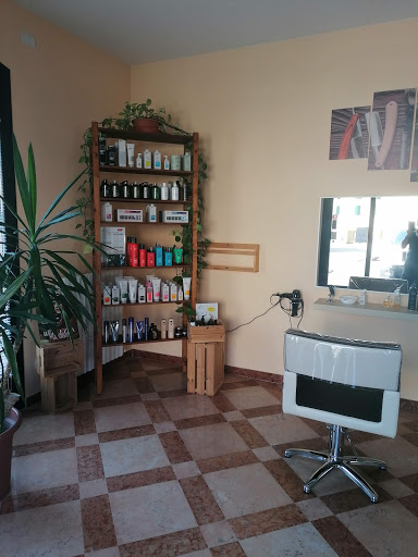 Movala' parrucchieri Gallery - Italy