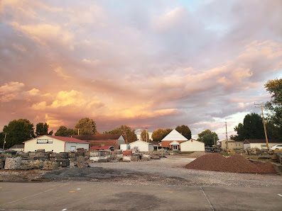 Sam's Material Co/SI Lawn & Landscape 309 S Beaucoup St, Pinckneyville, IL 62274