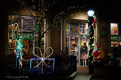 “NaperLights” Holiday Lights Display - Thumbnail