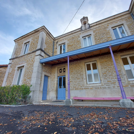School St Pierre Chanel - Thumbnail