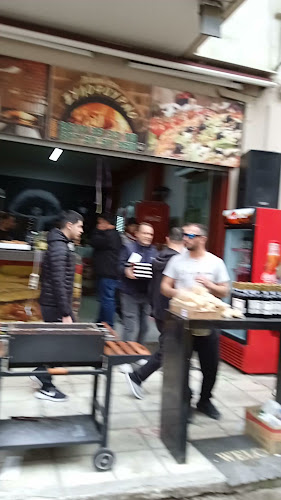 Πίτσα στο Ξυλόφουρνο Ανοιχτές ώρες