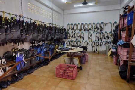 Master Divers by null