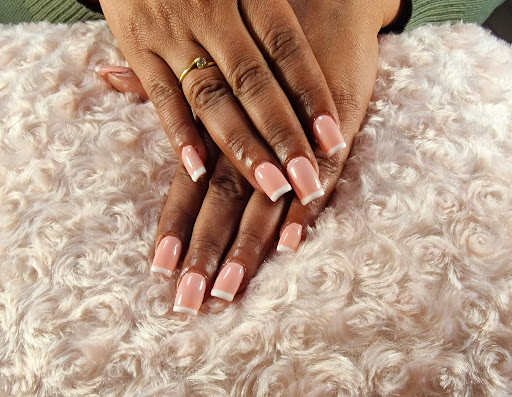 Les ongles de Nine - Thumbnail