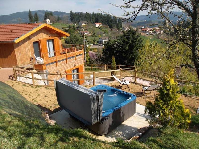 Image de Gîte - Chambres d'hôtes AZERGUES LE PLAISIR DE VIVRE