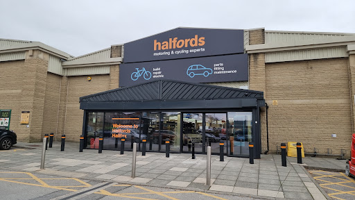 Halfords - Halifax - Visual