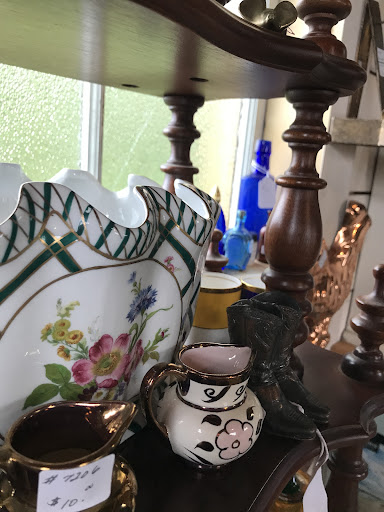 Timeless treasures antiques and more - Thumbnail