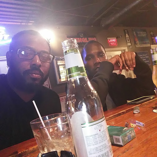 Simons Bar & Grill - Thumbnail