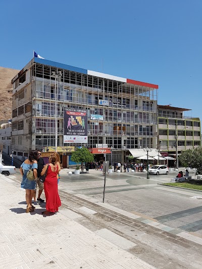 Photos of Plaza Cristobal Col&oacute;n