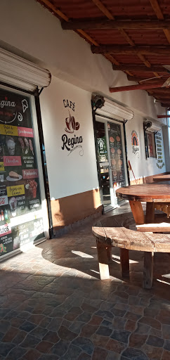 REGINA’S RESTAURANTE