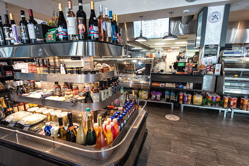 Mama Bella Gourmet Market — photo