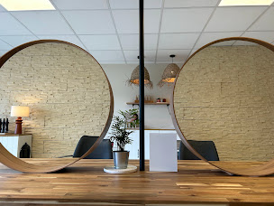 Photo n°7 de Salon Tomás à Fargues-Saint-Hilaire (Salon de coiffure)