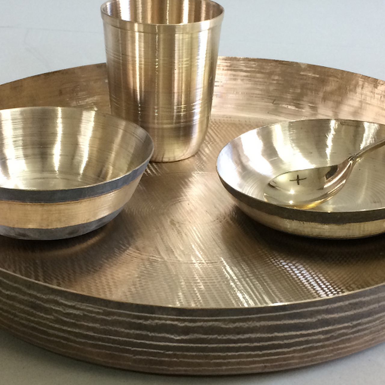 Kansara Manilal Diyalji Gujarat's only Handcrafted & Pure Kansa Thali