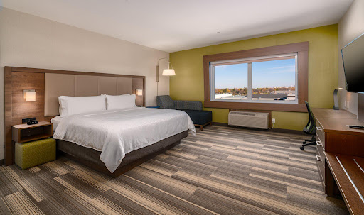 Holiday Inn Express & Suites Brandon, an IHG Hotel - Thumbnail