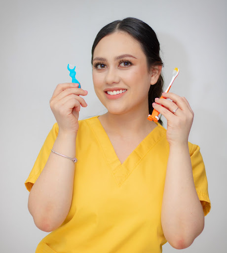 Dr. Silvana Gomez